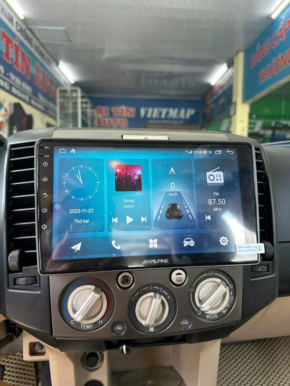 Nghề nội thất ô tô