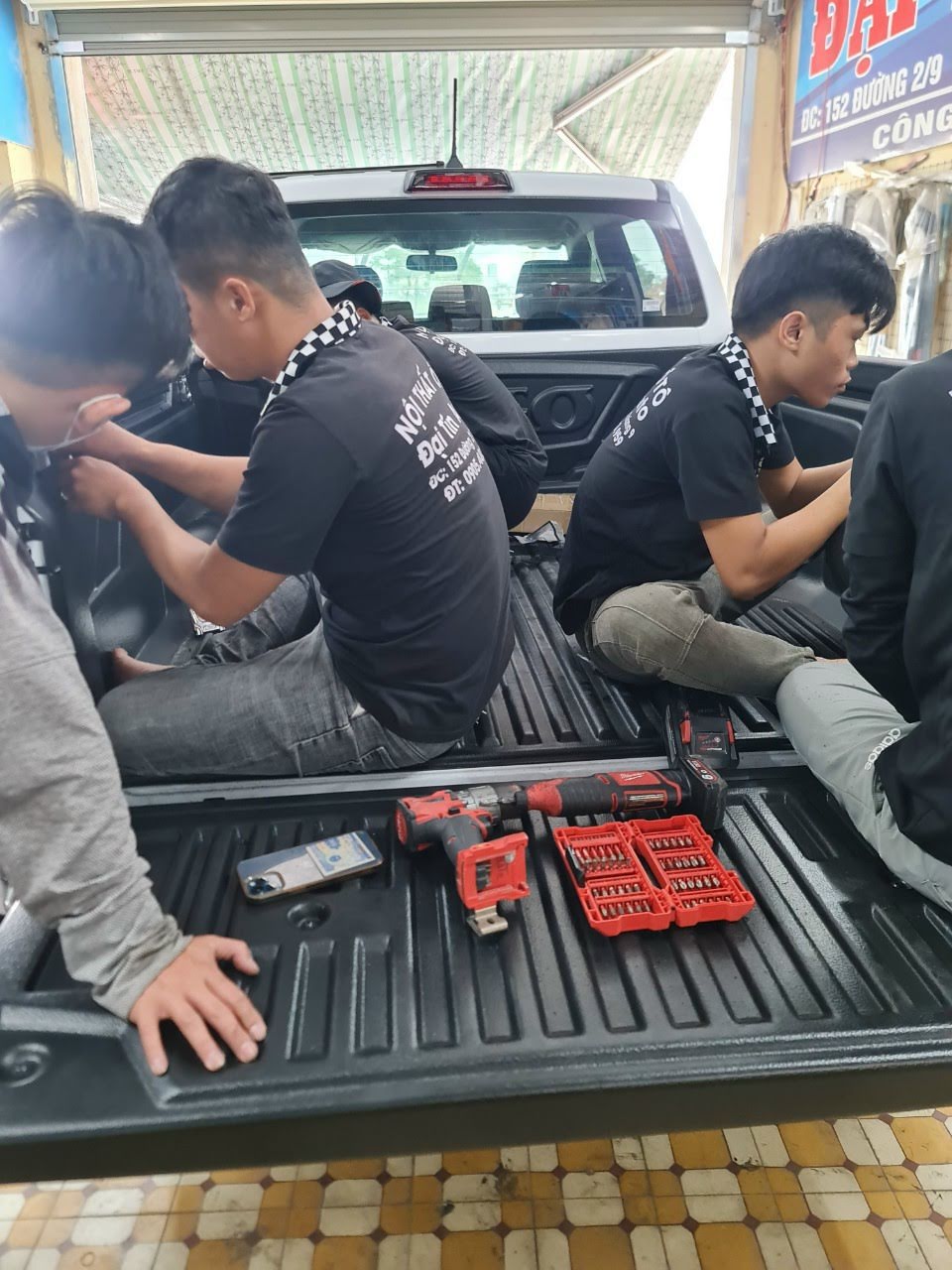 Học nghề nội thất ô tô Đà Nẵng